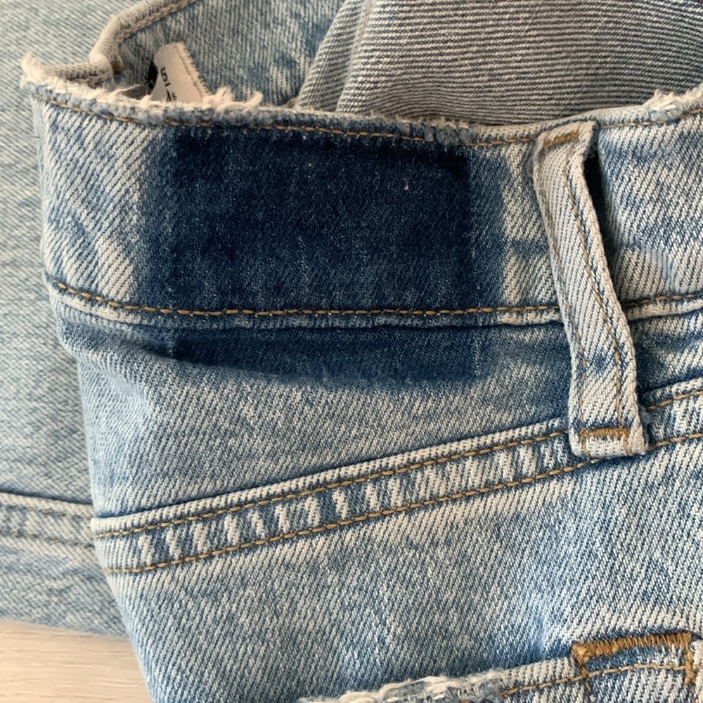 Abercrombie & Fitch ‘The 90s Straight Ultra High Rise 25 Blue Denim Jeans - Picture 6 of 7